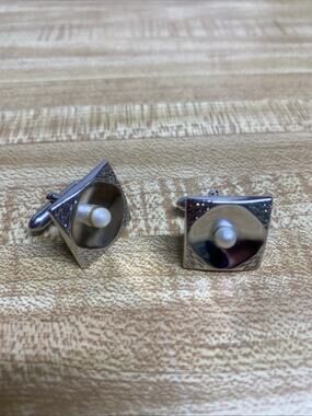 Vintage Swank Silver Tone Square Cuff Links Faux Pearl Center
